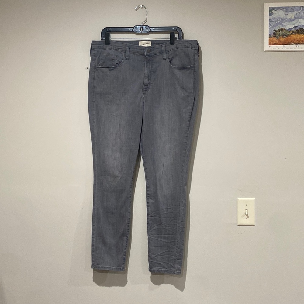 Universal Thread grey wash jeans